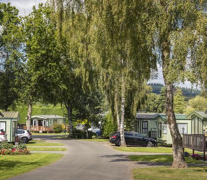 Looking into Pearl Lake Country Holiday Park, Herefordshire