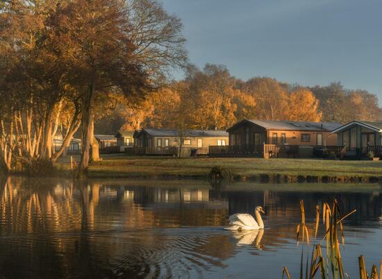 Winter colours at Pearl Lake