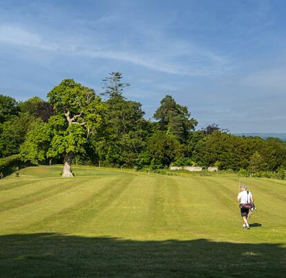 5 star holiday park with private golf course in Herefordshire