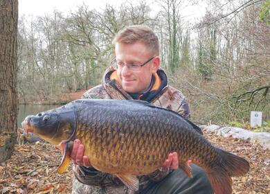 Carp fishing at Pearl Lake Country Holiday Park, Herefordshire