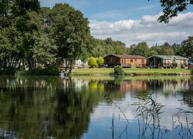 Lake edge holiday homes at Pearl Lake