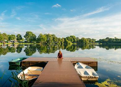 Pearl Lake 5 star holiday home park with fishing lake and golf course