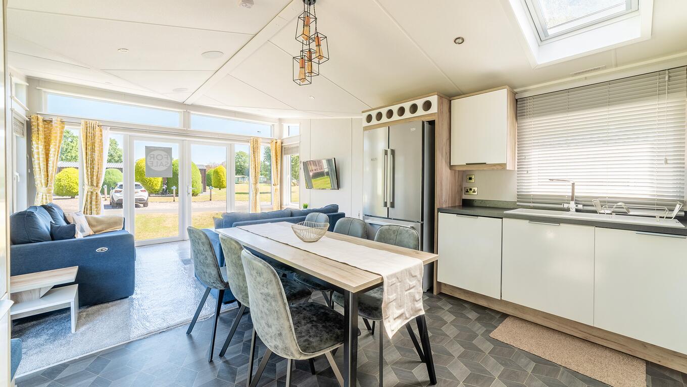 Willerby Vogue Nouveau for sale on 5 star caravan holiday park. Living area photo