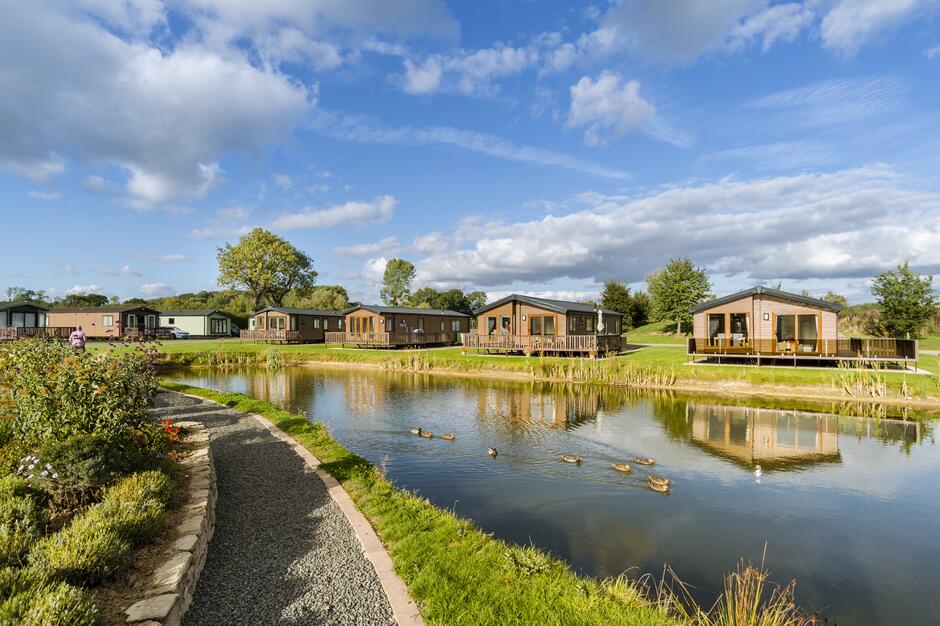 5 star caravan holiday home ownership Herfordshire and Wales 5 star caravan holiday home ownership Herfordshire and Wales