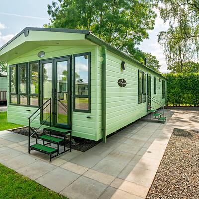 Regal Autograph for sale at Pearl Lake , Herefordshire - exterior photo
